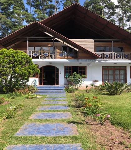 Casa amplia en Sector La Esperanza
