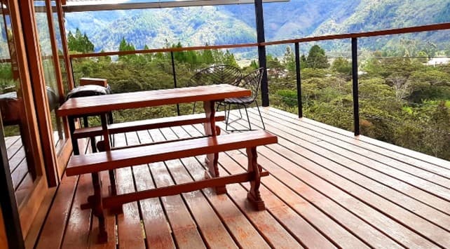 Casa de madera en villa cerrada de Quillazu foto 4